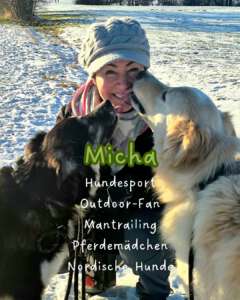 HUni-Trainerin Micha Wiest mit zwei Hunden HUni München