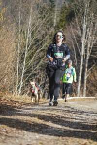 Hundetrainerin Sarah Franz beim Canicross HUni Muenchen